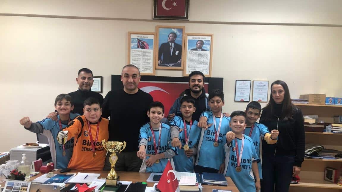 Okulumuz Özel Öğrencileri Futsal Takımı Adana İl Birinci olmuştur.